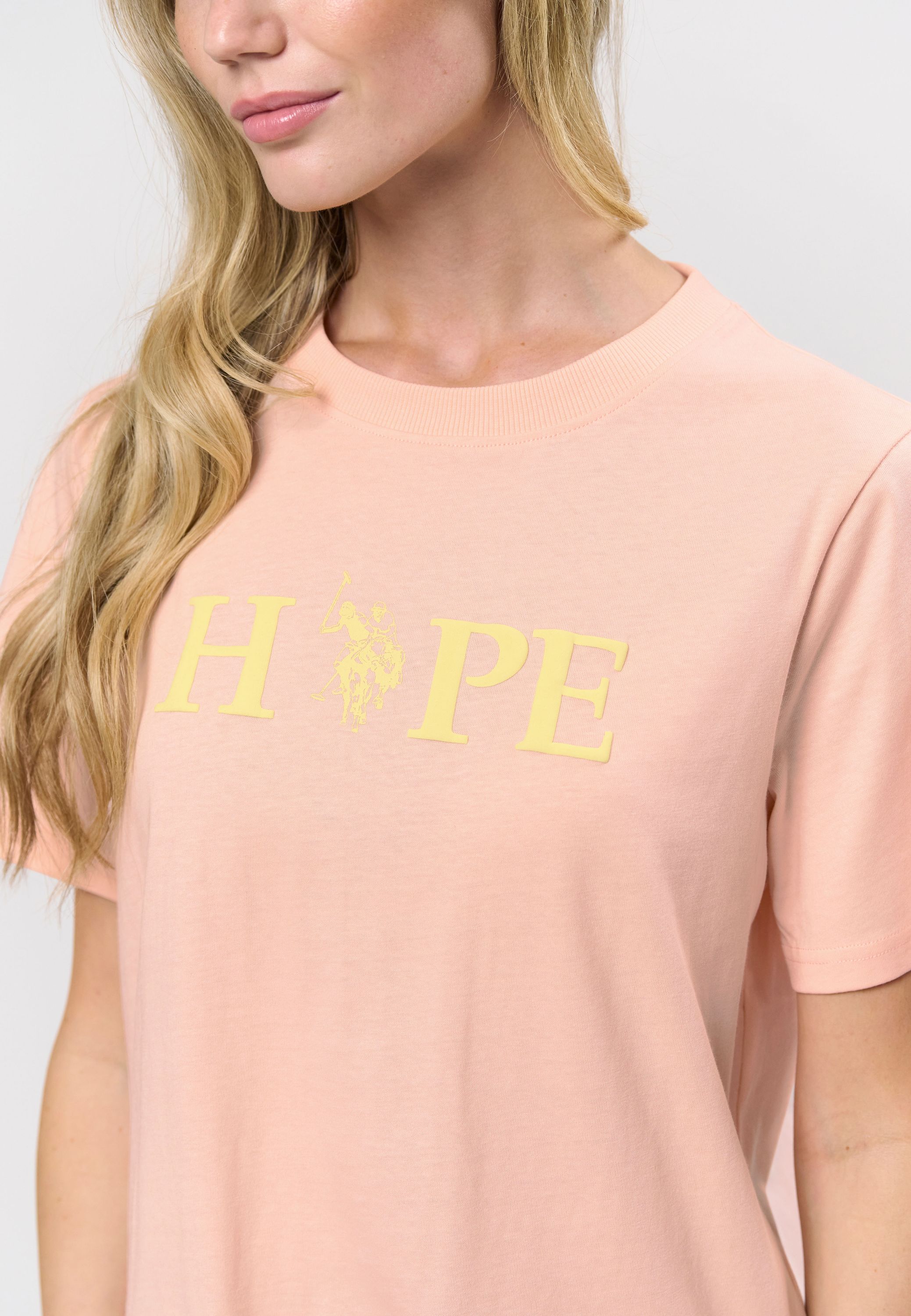 UWFelia T-shirt
